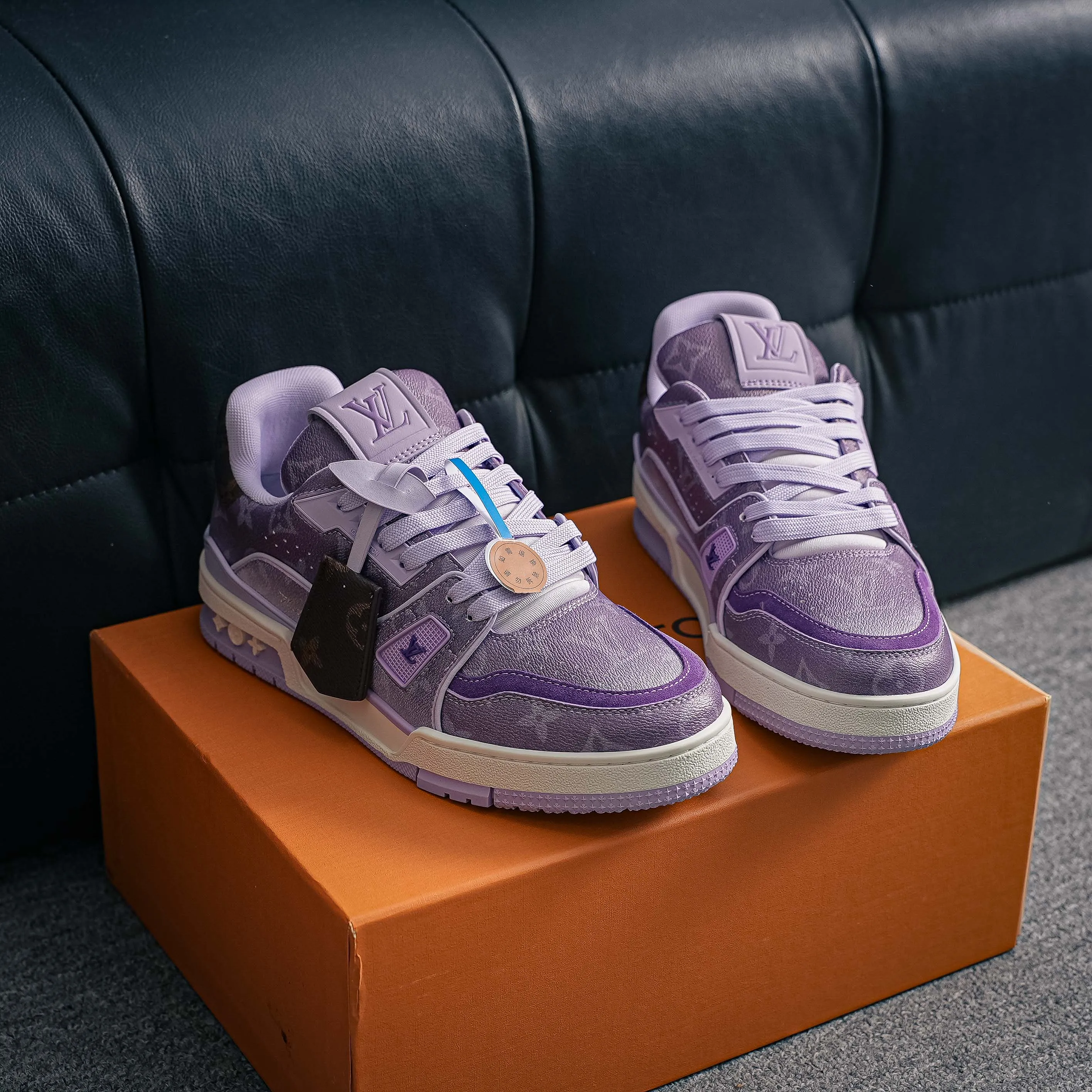 # LV- - trainer 2026 New Arrival 1：1 ！！ Shoes Cowhide Leather ， LOGO ， Breathable ， 。